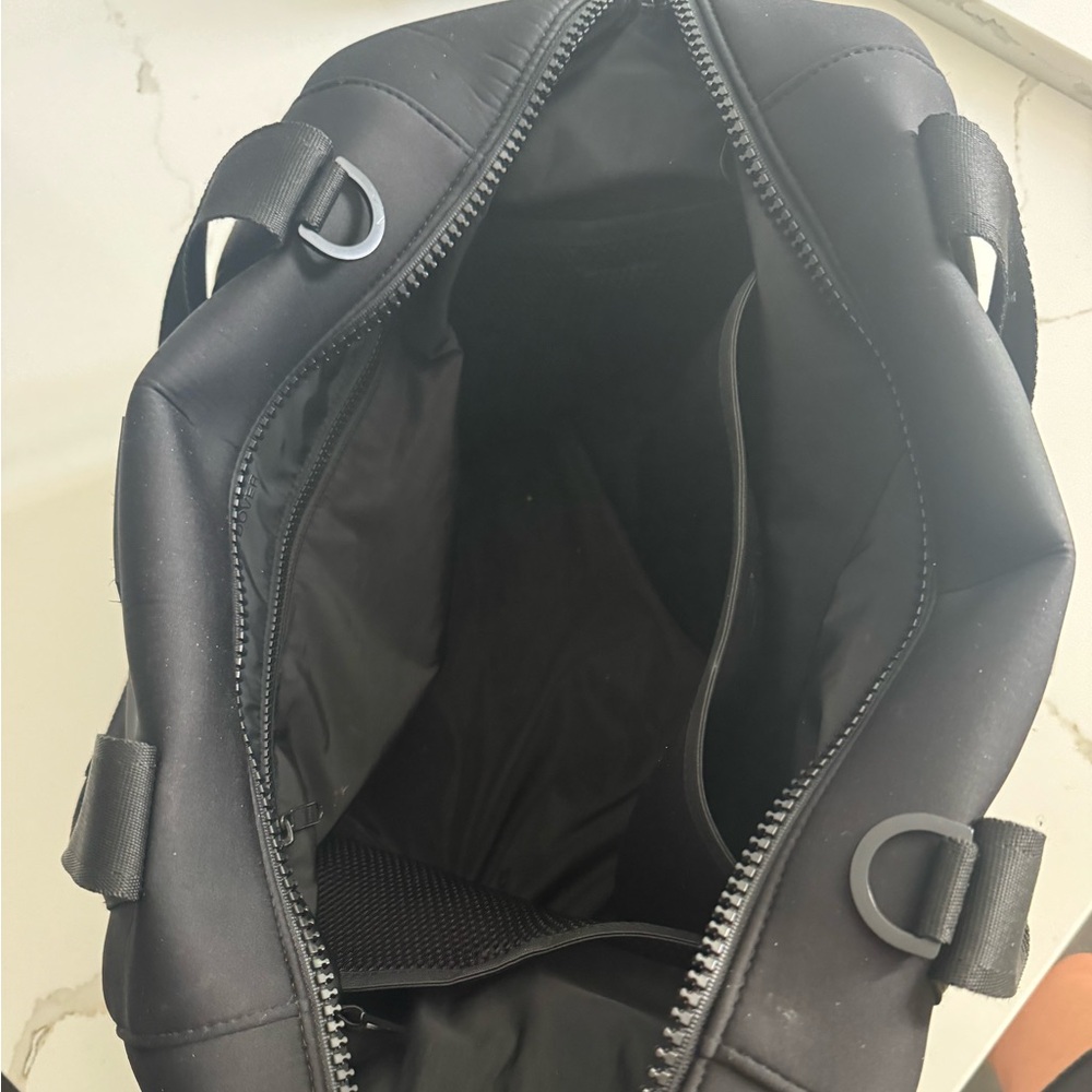 Dagne Dover Landon Neoprene Carryall Bag Large - Picture 5 of 7